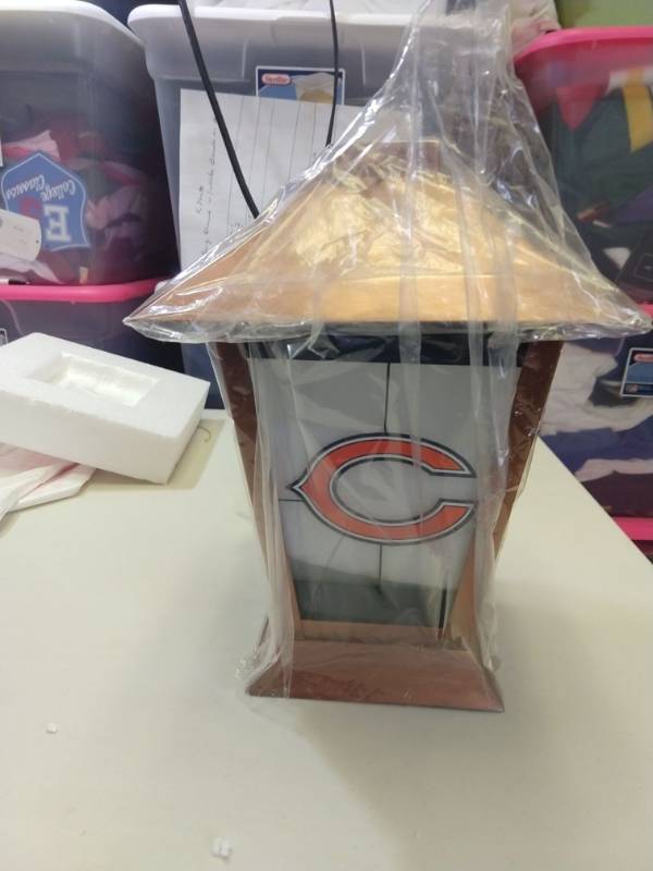lot 2488 image: Chicago bears officially licensed candle lantern