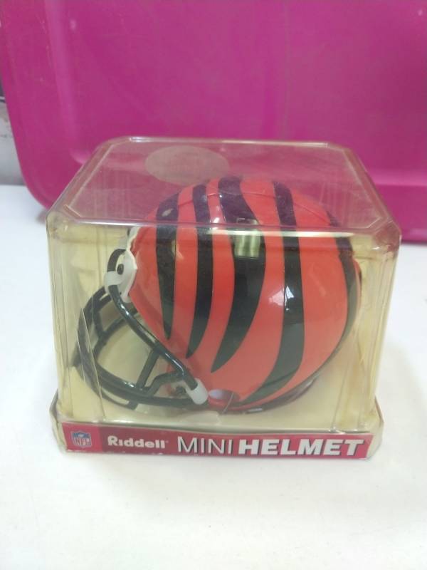 lot 2514 image: Cincinnati Bengals 2-piece gift set