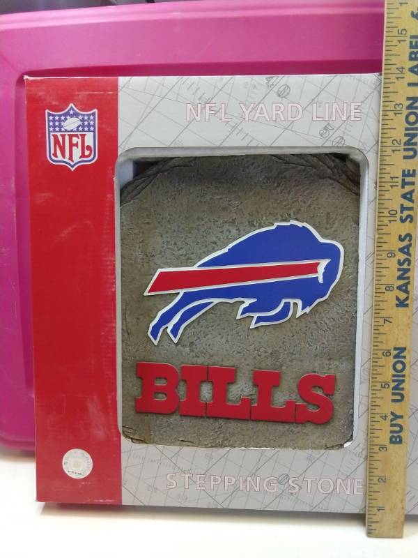 lot 2559 image: Buffalo Bills stepping stone