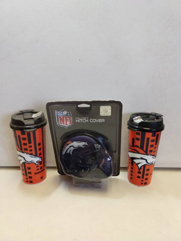 lot 2609 image: Denver broncos 3-piece gift set