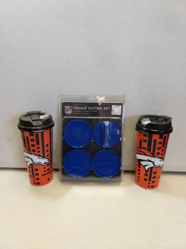 lot 2610 image: Denver broncos 3-piece gift set