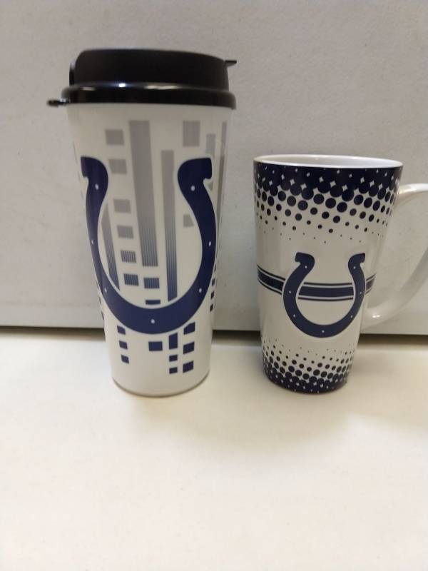 lot 2664 image: Indianapolis colts two piece gift set