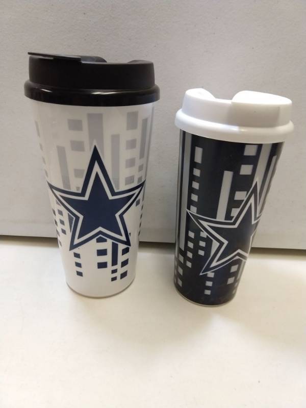 lot 2685 image: Dallas cowboys 2 piece gift set