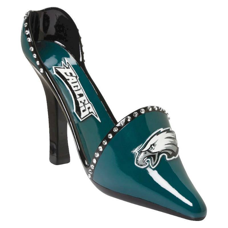 lot 2700 image: Philadelphia Eagles Team Shoe Wine Bottle Holder
