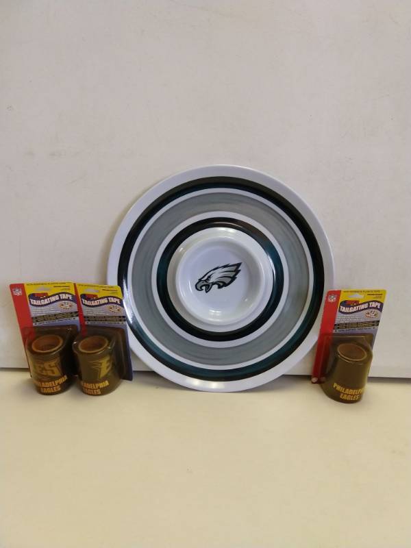 lot 2702 image: Philadelphia Eagles 4-Piece gift set