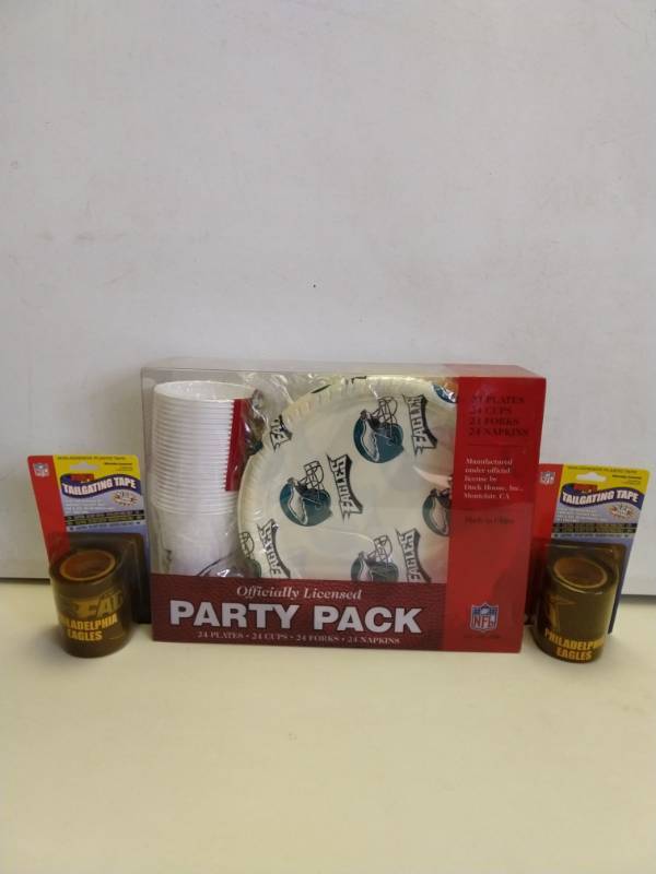 lot 2706 image: Philadelphia eagles 3-piece gift set