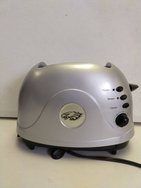 lot 2708 image: Philadelphia Eagles Toaster - Gray
