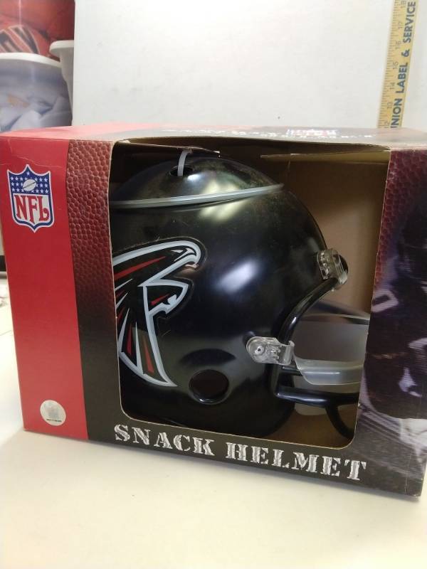lot 2733 image: Snack Helmet, Atlanta Falcons