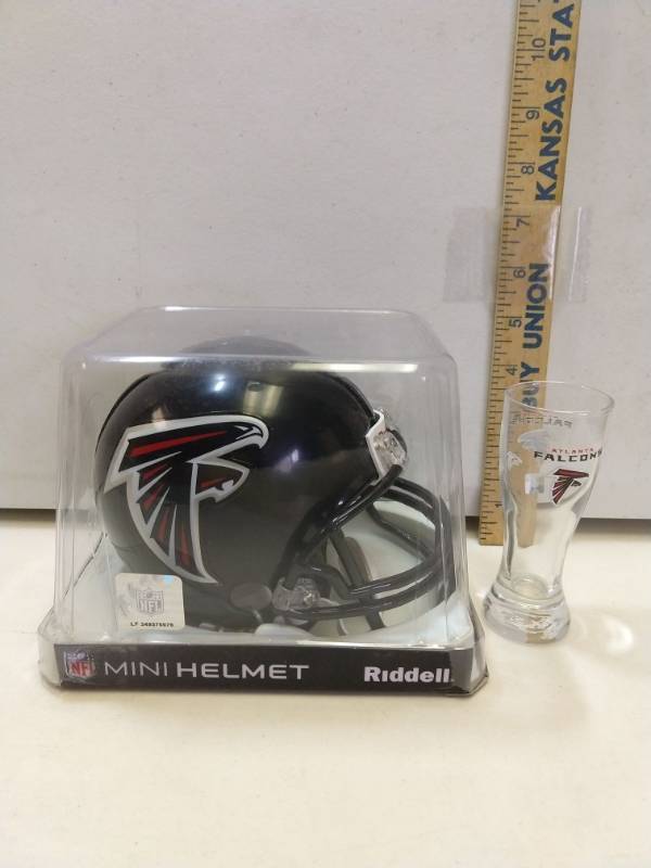 lot 2740 image: Atlanta falcons two piece gift set