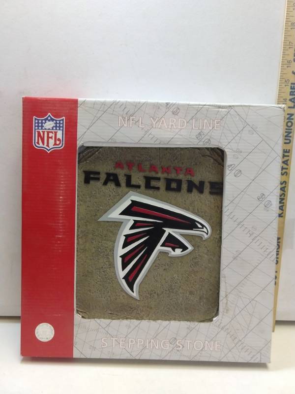 lot 2746 image: Atlanta falcons stepping stone