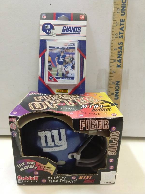 lot 2767 image: New York Giants 2-piece gift set