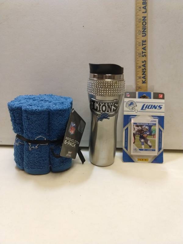 lot 2777 image: Detroit Lions 3-piece gift set