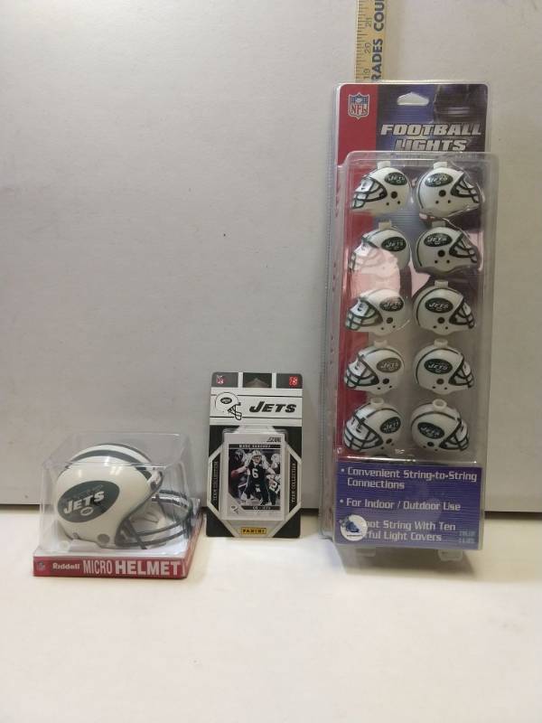 lot 2803 image: New York Jets 3-piece gift set