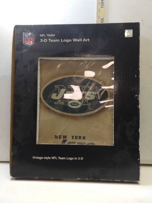lot 2811 image: New York Jets Wooden Wall Art