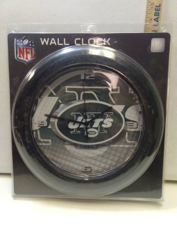 lot 2812 image: New York Jets team logo wall clock