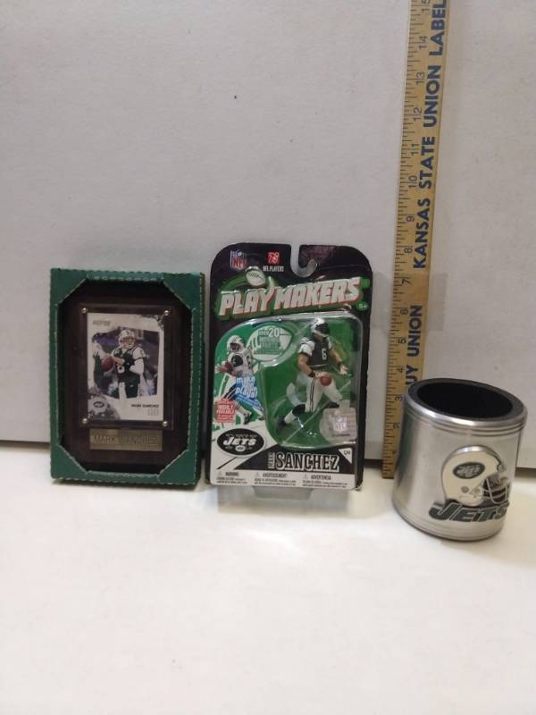 lot 2819 image: New York Jets 3-piece gift set