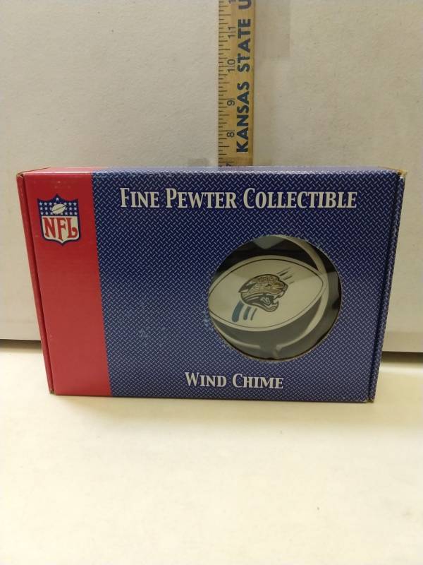 lot 2841 image: Jacksonville jaguars wind chime