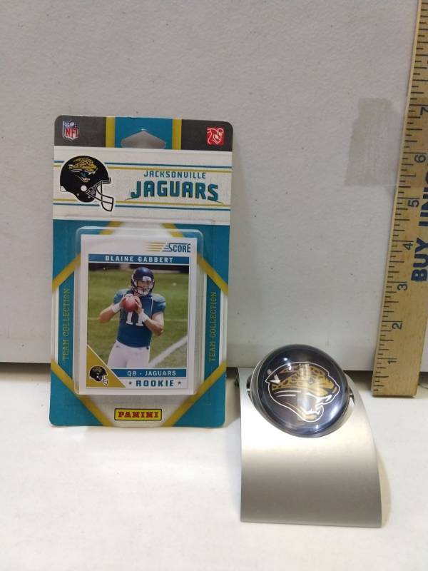 lot 2843 image: Jacksonville jaguars 2-piece gift set