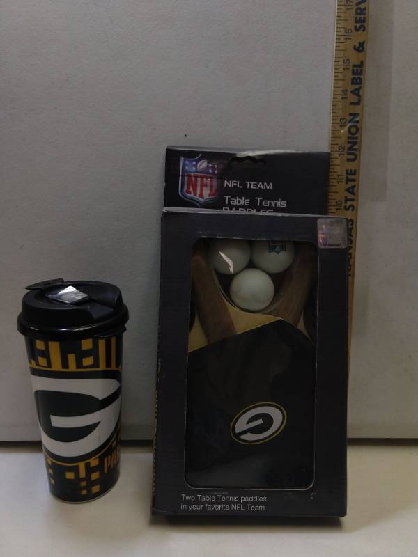 lot 2885 image: Green Bay Packers two piece gift set