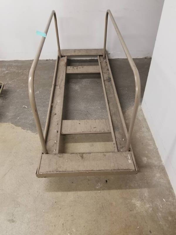 lot 8665 image: Heavy Duty Chair Cart
