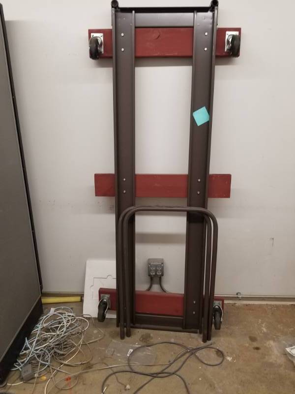 lot 8671 image: Rolling Cart Frame