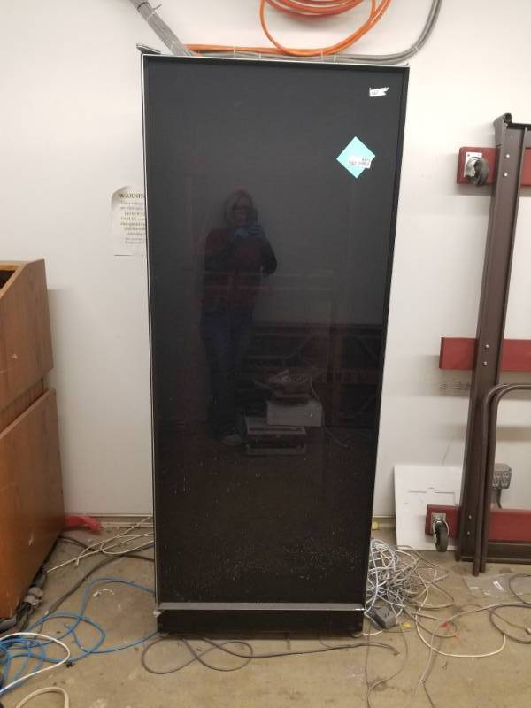lot 8672 image: Case and Outlet for Networking