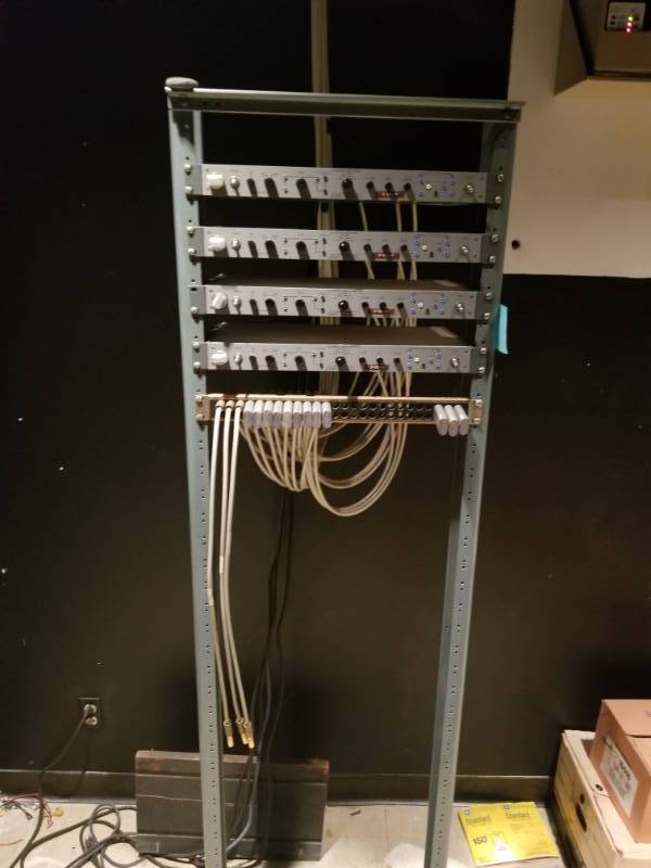 lot 8679 image: Wiring Rack