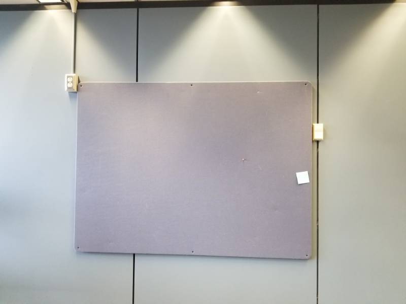 lot 8685 image: Wall Mount Bulletin Board