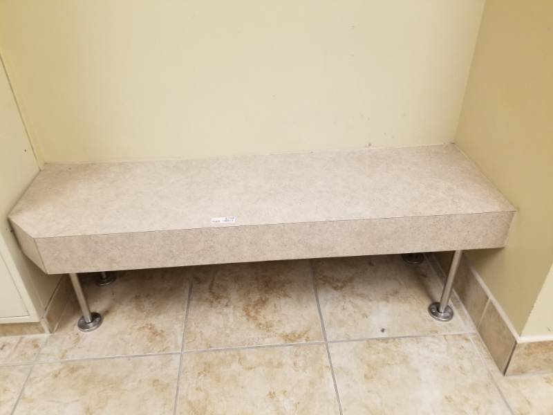 lot 8708 image: Built in Bench