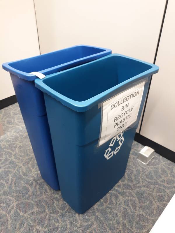 lot 8767 image: Double Recycle Bin