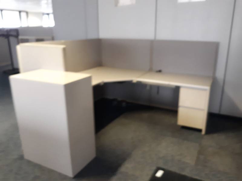 lot 8851 image: L-Shaped Cubicle and Filing Cabinet