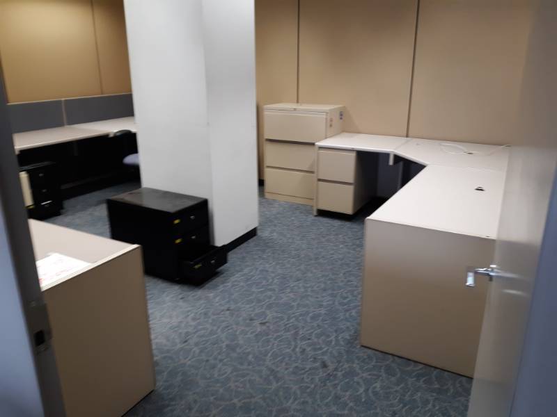 lot 8932 image: Cubicle Desks and Metal Filing Cabinet