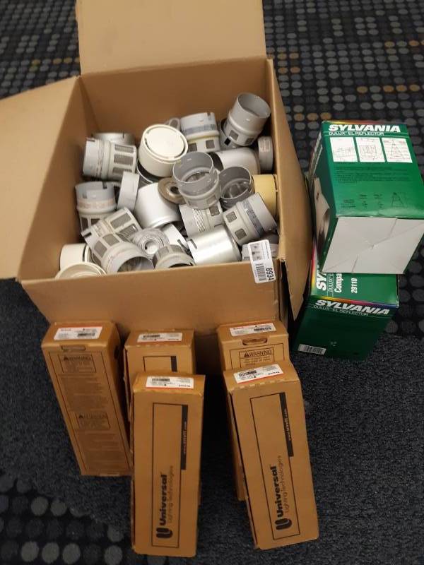 lot 8934 image: Misc Parts