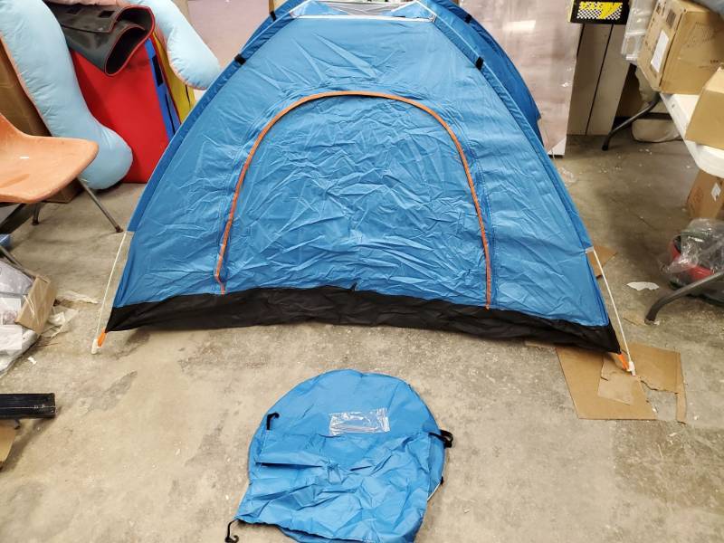 lot 16183 image: Popup Tent