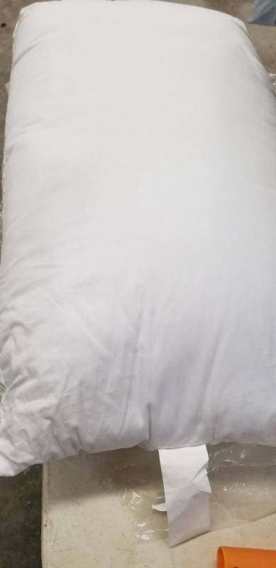 lot 16246 image: pillow