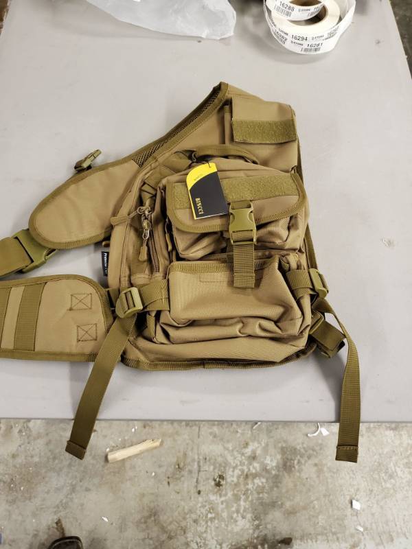 lot 16281 image: Bincci Shoulder Bag. Olive