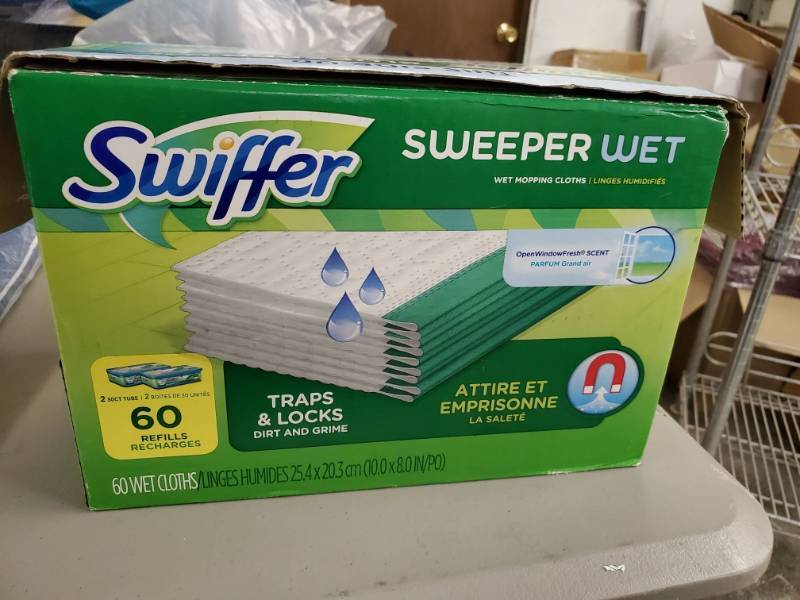 lot 16290 image: Swifter Sweeper Wet refills. 60ct