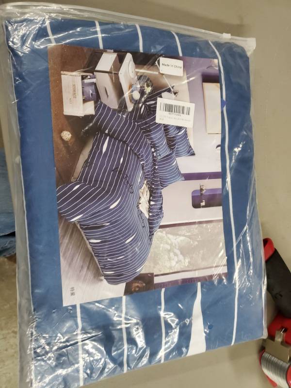 lot 16291 image: Cotton King Size Sheets.