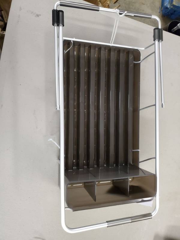 lot 16304 image: Over the Sink Dish Drainer.