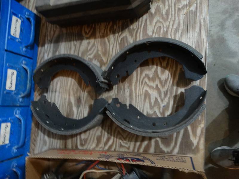 lot 4124 image: New Duralast brake shoes in box