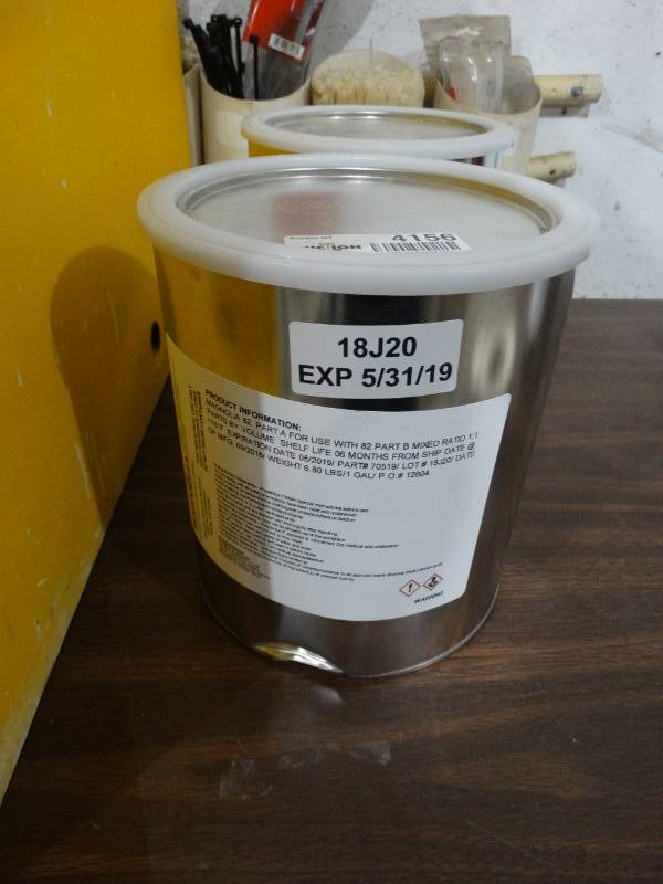 lot 4156 image: 2 unopened cans of Magnolia 82