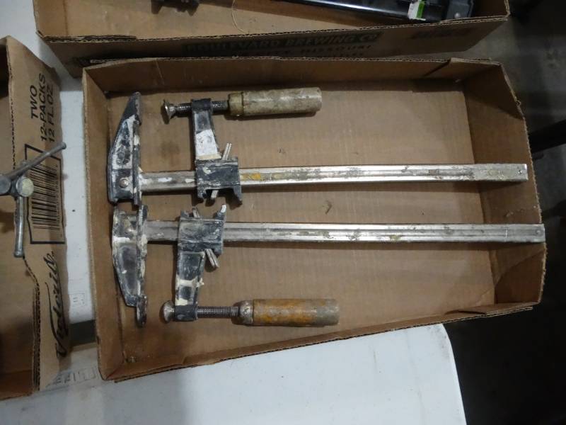 lot 4186 image: 2 bar clamps
