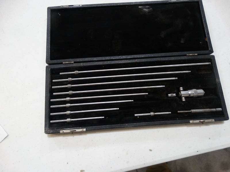 lot 4193 image: Starrett depth Mic set in case