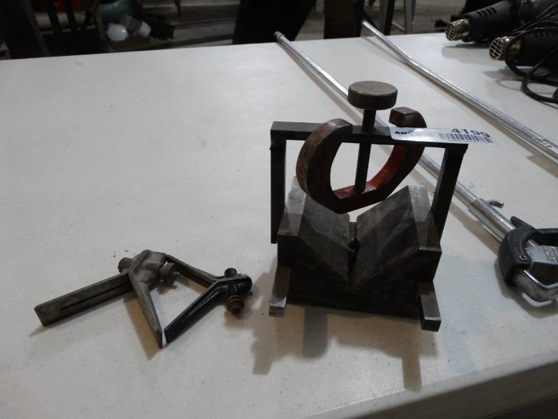 lot 4199 image: Machining clamp