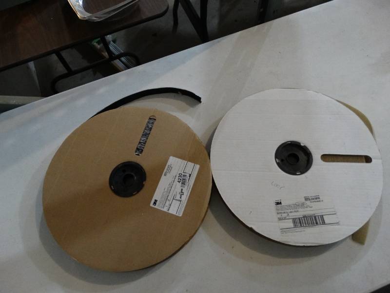 lot 4230 image: 3M roll of fastner hook & fastner loop velcro- 50yds approx per roll