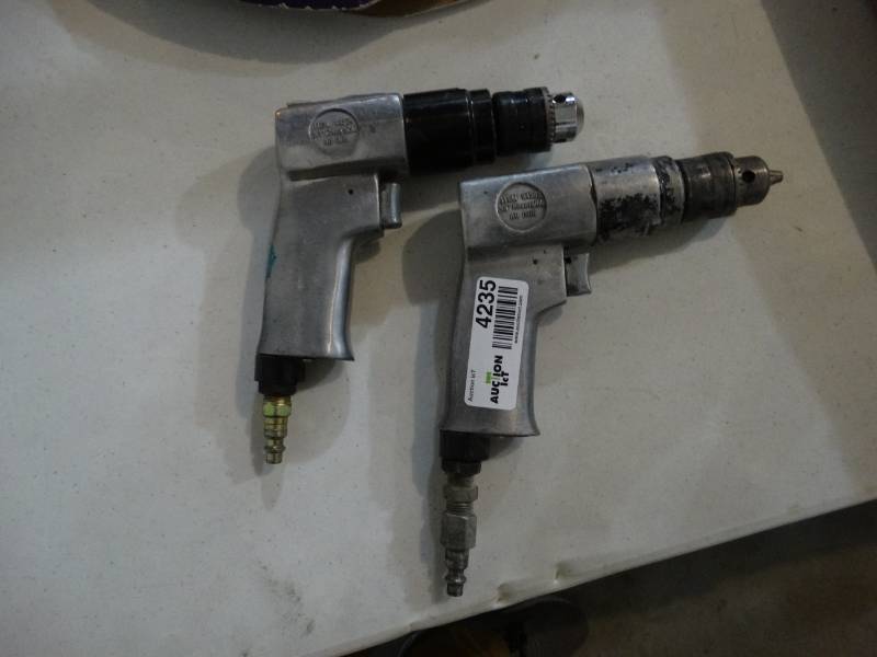 lot 4235 image: 2 air drills