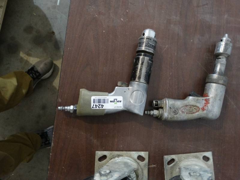 lot 4247 image: 2 air drills