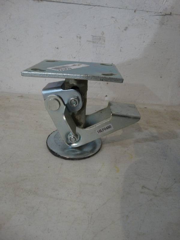 lot 4252 image: New bolt on step brake