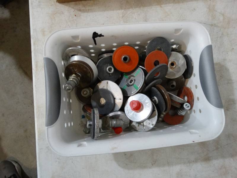 lot 4273 image: Large lot of vacuum seal attachments