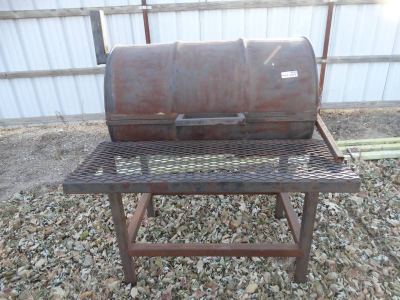 lot 4296 image: Custom built metal BBQ grill